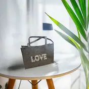 Vilten Tas &lsquo;Love&rsquo; &ndash; Gepersonaliseerd met Naam