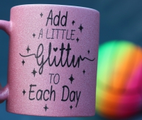 Mok | Uniek | Glitter | Roze | Bedrukt | Add a little glitter to each day | 330 ml