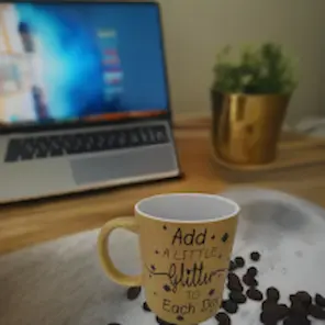 Glittermok Goud &ndash; &lsquo;Add a Little Glitter to Each Day&rsquo;