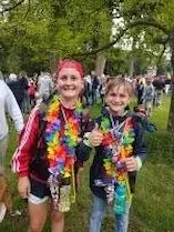 Vrolijke Hawa&iuml; Ketting &ndash; Avondvierdaagse Bloemenketting voor  elke Traktatie